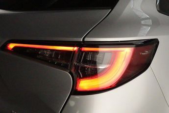 Toyota Corolla 1.8 VVT-h Design Touring Sports CVT Euro 6 (s/s) 5dr