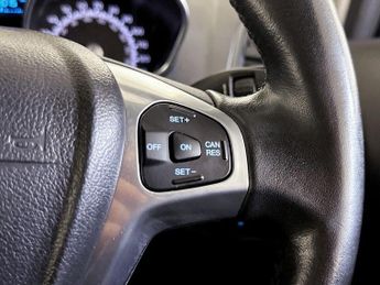 Ford EcoSport 1.0T EcoBoost Titanium 2WD Euro 5 (s/s) 5dr