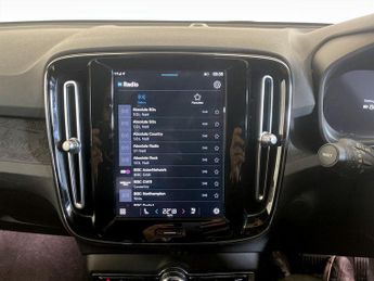 Volvo XC40 Recharge Twin 78kWh Plus Auto AWD 5dr