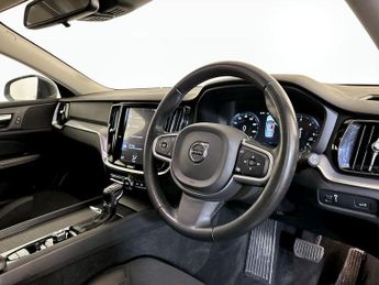 Volvo V60 2.0 D3 Momentum Plus Auto Euro 6 (s/s) 5dr