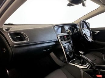 Volvo V40 2.0 D2 Momentum Nav Plus Euro 6 (s/s) 5dr