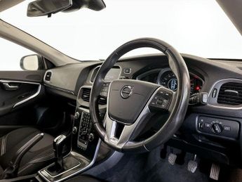 Volvo V40 2.0 D2 Momentum Nav Plus Euro 6 (s/s) 5dr