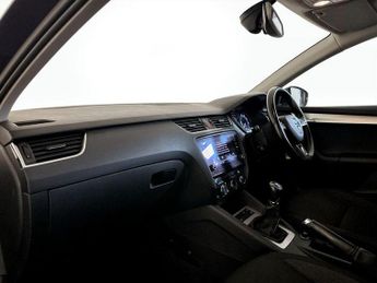 Skoda Octavia 1.5 TSI ACT SE Technology Euro 6 (s/s) 5dr