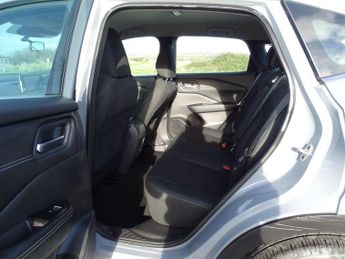 Nissan Qashqai 1.3 DIG-T MHEV Acenta Premium XTRON Euro 6 (s/s) 5dr