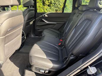 BMW X7 3.0 X7 xDrive 30d M Sport Auto 4WD 5dr