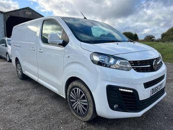 Vauxhall Vivaro 1.5 Turbo D 2900 Sportive L2 H1 Euro 6 (s/s) 5dr