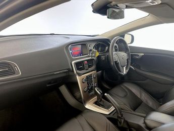 Volvo V40 Cross Country 1.5 T3 GPF Pro Auto Euro 6 (s/s) 5dr