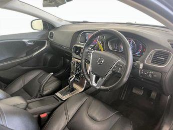 Volvo V40 Cross Country 1.5 T3 GPF Pro Auto Euro 6 (s/s) 5dr