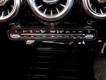 Mercedes-Benz CLA 1.3 CLA200 AMG Line (Premium Plus 2) Coupe 7G-DCT Euro 6 (s/s) 4