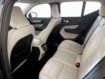 Volvo XC40 2.0 D4 Inscription Auto AWD Euro 6 (s/s) 5dr