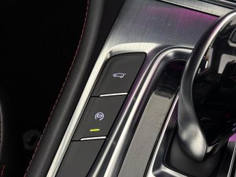 MG MG HS 1.5 T-GDI Exclusive DCT Euro 6 (s/s) 5dr