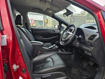 Nissan Leaf 24kWh Tekna Hatchback 5dr Electric Auto (107 bhp)