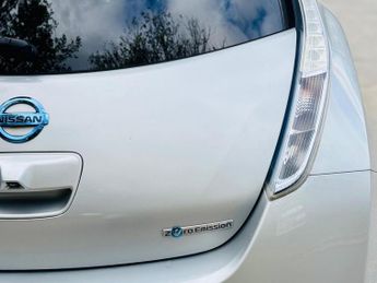 Nissan Leaf 24kWh Auto 5dr