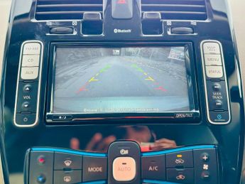 Nissan Leaf 24kWh Auto 5dr