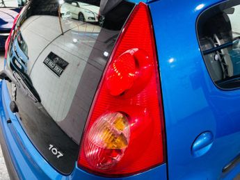 Peugeot 107 1.0 12V Urban 2 Tronic Euro 4 5dr