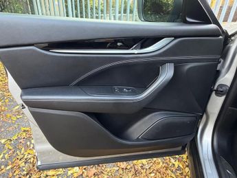 Maserati Levante 3.0D V6 ZF 4WD Euro 6 (s/s) 5dr