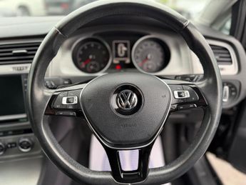 Volkswagen Golf 1.2 TSI BlueMotion Tech SE Nav DSG Euro6