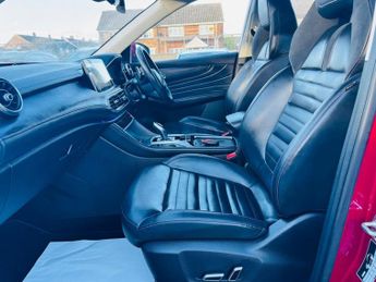 MG MG HS 1.5 T-GDI Exclusive DCT Euro 6 (s/s) 5dr