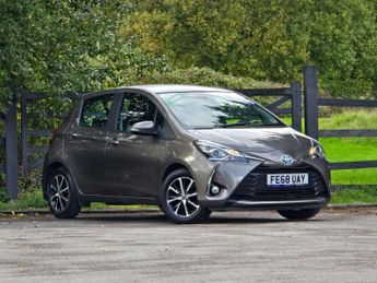 Toyota Yaris 1.5 VVT-h Icon Tech E-CVT Euro 6 (s/s) 5dr