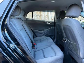 Hyundai IONIQ 38.3kWh Premium Auto 5dr