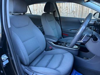 Hyundai IONIQ 38.3kWh Premium Auto 5dr