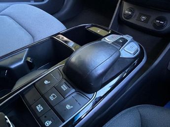Hyundai IONIQ 38.3kWh Premium Auto 5dr