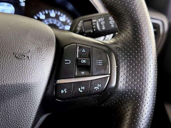 Ford Focus 1.5T EcoBoost ST-Line X Euro 6 (s/s) 5dr