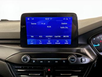 Ford Focus 1.5T EcoBoost ST-Line X Euro 6 (s/s) 5dr