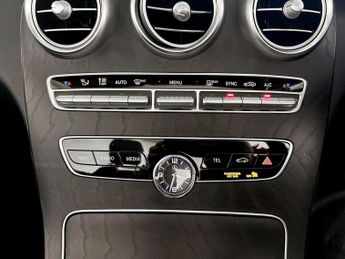 Mercedes-Benz C Class 2.0 C220d AMG Line (Premium) Cabriolet G-Tronic+ Euro 6 (s/s) 2d