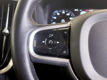 Volvo V60 2.0h T6 Recharge 11.6kWh Inscription Auto AWD Euro 6 (s/s) 5dr