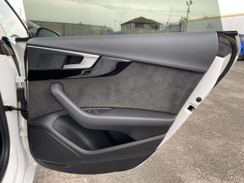 Audi A5 S LINE BLACK ED 35 TFSI SA