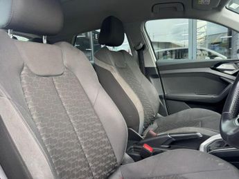 AUDI A1 1.0 TFSI 30 Sport Sportback 5dr Petrol S Tronic Euro 6 (s/s) (11