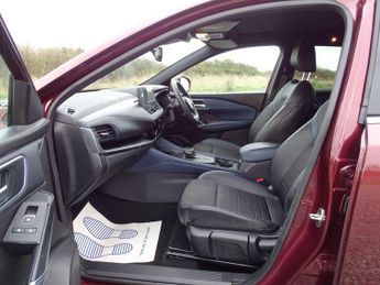 Nissan Qashqai 1.3 DIG-T MHEV Tekna XTRON Euro 6 (s/s) 5dr