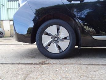 Hyundai IONIQ 1.6 h-GDi Premium DCT Euro 6 (s/s) 5dr