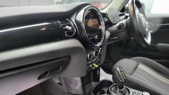 MINI Electric Hatch Cooper SE 32.6kWh Level 1 Auto 3dr