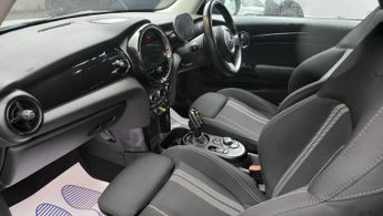 MINI Electric Hatch Cooper SE 32.6kWh Level 1 Auto 3dr