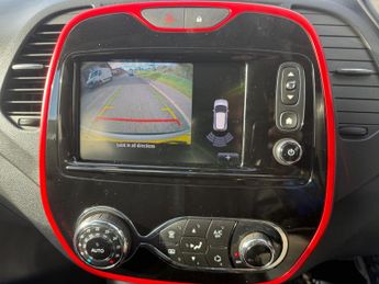 Renault Captur 1.2 TCe ENERGY Signature Nav Auto Euro 6 (s/s) 5dr