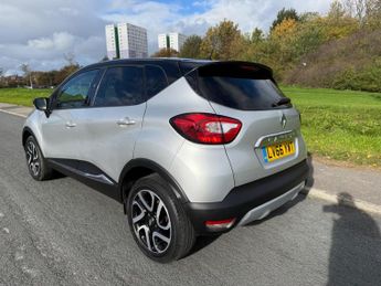 Renault Captur 1.2 TCe ENERGY Signature Nav Auto Euro 6 (s/s) 5dr