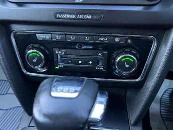 Skoda Superb 1.8 TSI Elegance DSG Euro 5 5dr