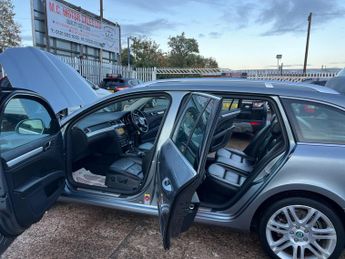 Skoda Superb 1.8 TSI Elegance DSG Euro 5 5dr