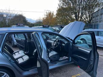 Skoda Superb 1.8 TSI Elegance DSG Euro 5 5dr