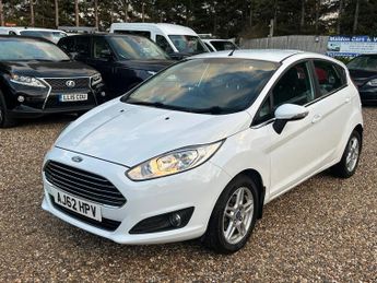 Ford Fiesta 1.0T EcoBoost Zetec Euro 5 (s/s) 5dr