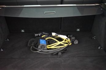 Land Rover Range Rover Sport 2.0 P400e 13.1kWh HSE Dynamic Black Auto 4WD Euro 6 (s/s) 5dr