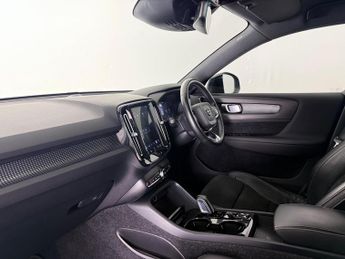 Volvo XC40 1.5h T5 Twin Engine Recharge 10.7kWh R-Design Auto Euro 6 (s/s) 