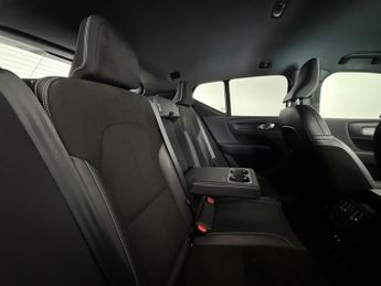 Volvo XC40 1.5h T5 Twin Engine Recharge 10.7kWh R-Design Auto Euro 6 (s/s) 