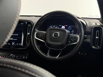 Volvo XC40 1.5h T5 Twin Engine Recharge 10.7kWh R-Design Auto Euro 6 (s/s) 