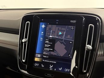 Volvo XC40 1.5h T5 Twin Engine Recharge 10.7kWh R-Design Auto Euro 6 (s/s) 