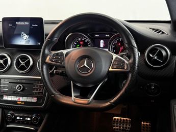 Mercedes-Benz A Class 1.6 A200 AMG Line (Premium) 7G-DCT Euro 6 (s/s) 5dr