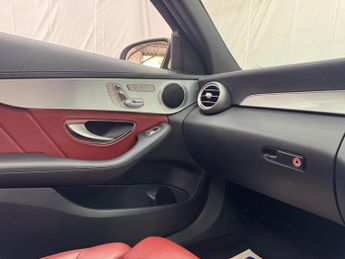 Mercedes-Benz C Class 2.1 C250d AMG Line (Premium) Estate 5dr Diesel 7G-Tronic+ Euro 6