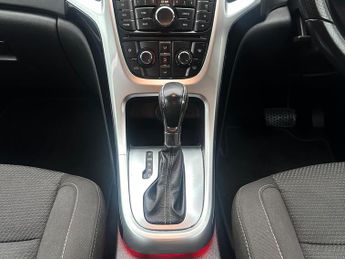 Vauxhall Astra 1.6 16v SRi Auto Euro 5 5dr